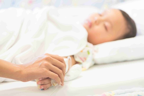 के बारे में नवीनतम कंपनी समाचार RSV, Flu, Covid-19 ने बाल रोग विशेषज्ञों पर दबाव डाला